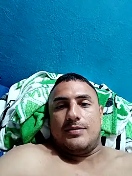 Snapshot of Geral_Yeraldyn09 chatting on 11.13.25 Geral Yeraldyn09 online show from 11.13.25