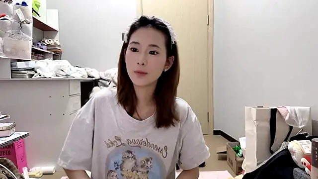 Snapshot of Ann-cookie chatting on 03.25.26 Ann-cookie online show from 03.25.26