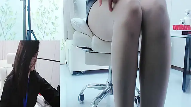 Eileen-L online show from 12.19.25