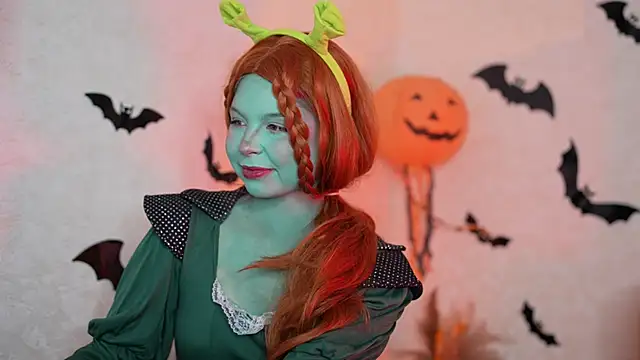 Stella Vanila online show from 10.27.25