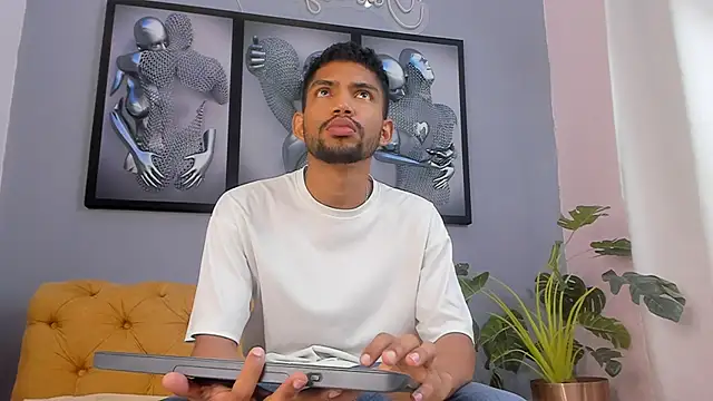 Snapshot of jeff_nick chatting on 10.30.25 jeff nick online show from 10.30.25