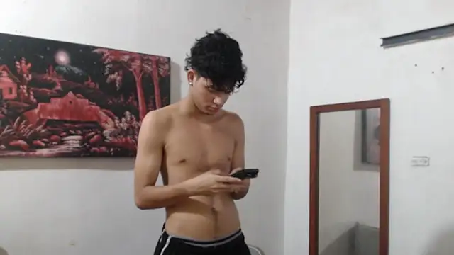 Snapshot of alice_julls chatting on 11.07.25 alice julls online show from 11.07.25