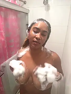 LuckyKhloe online show from 09.21.25