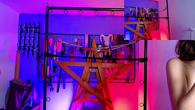 Misstresss aurora bdsm online show from 10.10.25