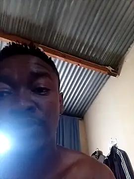 Snapshot of Hood_Bouy chatting on 11.14.25 Hood Bouy online show from 11.14.25