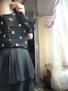 Dung-Thao19 online show from 10.22.25