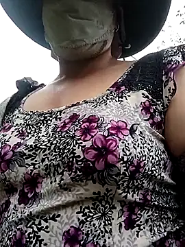 Love-Mama33 online show from 03.12.26