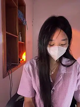 Snapshot of chuppy03 chatting on 09.18.25 chuppy03 online show from 09.18.25