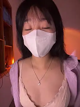 Snapshot of chuppy03 chatting on 10.17.25 chuppy03 online show from 10.17.25