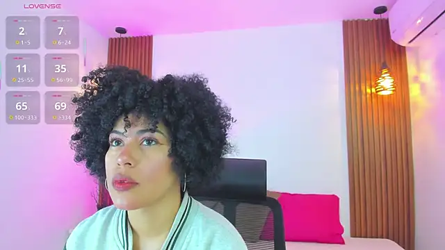 Snapshot of delaylacruz chatting on 10.16.25 delaylacruz online show from 10.16.25