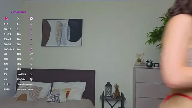 MimiLolll online show from 10.06.25