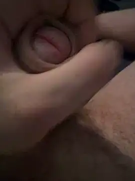 Snapshot of Lukaserndt chatting on 11.29.25 Lukaserndt online show from 11.29.25