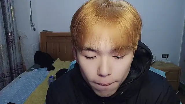 Snapshot of w5206t chatting on 12.05.25 w5206t online show from 12.05.25