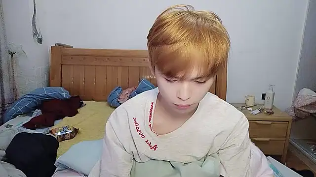 Snapshot of w5206t chatting on 12.15.25 w5206t online show from 12.15.25