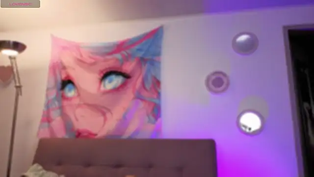 Snapshot of colette_e chatting on 09.19.25 colette e online show from 09.19.25