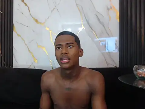 Snapshot of brihansexx chatting on 11.28.25 brihansexx online show from 11.28.25