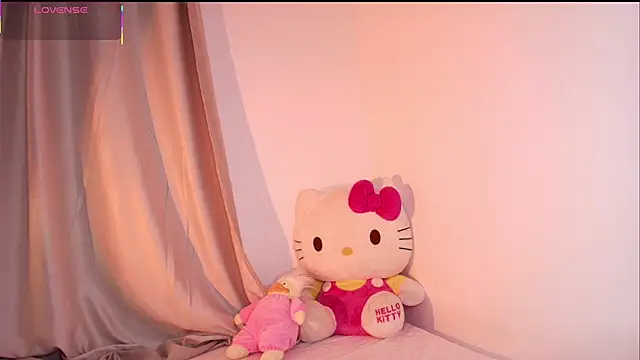 dulceangel   online show from 10.24.25