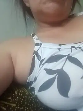 Snapshot of tany90 chatting on 02.17.26 tany90 online show from 02.17.26