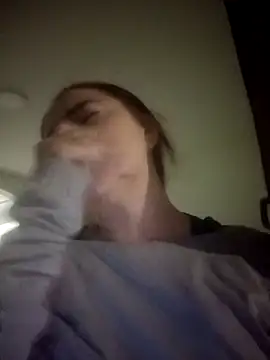 Snapshot of tany90 chatting on 02.18.26 tany90 online show from 02.18.26