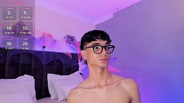 Snapshot of Phillicious__ chatting on 10.22.25 Phillicious online show from 10.22.25