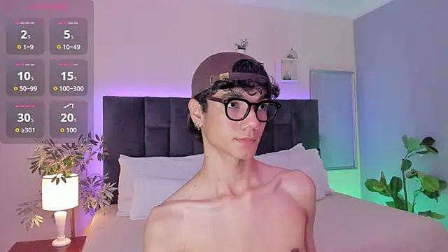 Phillicious   online show from 12.19.25