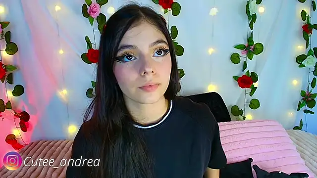 Snapshot of cutee_andrea chatting on 10.20.25 cutee andrea online show from 10.20.25