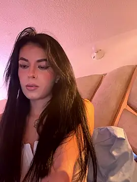 LuciaJhonnesBaby online show from 01.16.26