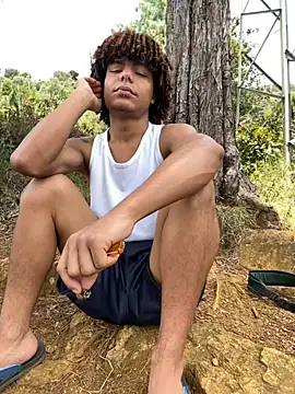 Snapshot of Alexis_Spicter chatting on 09.24.25 Alexis Spicter online show from 09.24.25