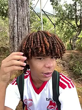 Snapshot of Alexis_Spicter chatting on 09.25.25 Alexis Spicter online show from 09.25.25