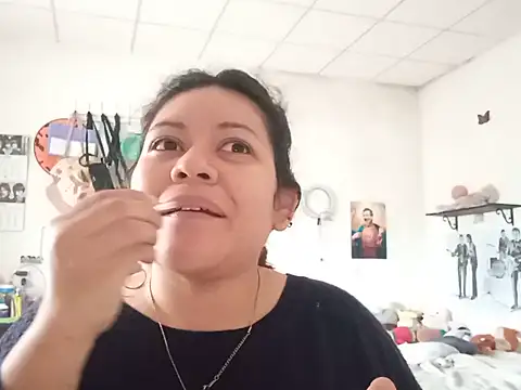 Kitty WetXxX online show from 06.10.26