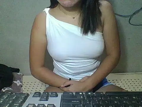Skinny PinayGirljust18 online show from 05.18.26