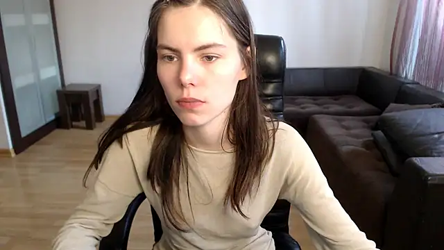 Snapshot of AmelieReve chatting on 09.18.25 AmelieReve online show from 09.18.25