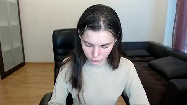 Snapshot of AmelieReve chatting on 11.06.25 AmelieReve online show from 11.06.25