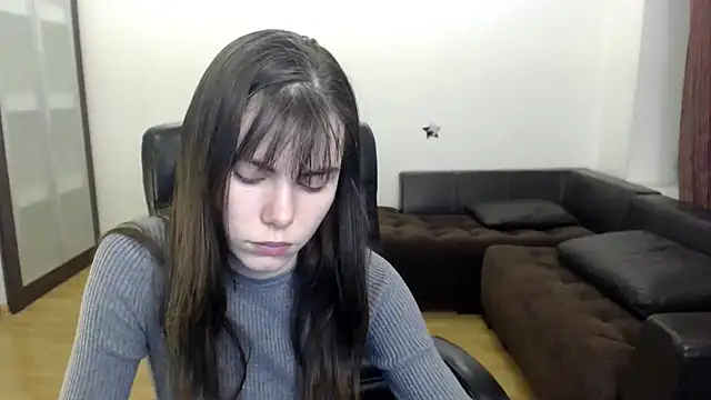 Snapshot of AmelieReve chatting on 11.10.25 AmelieReve online show from 11.10.25