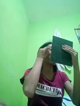 Snapshot of Sexy_booty69 chatting on 12.05.25 Sexy booty69 online show from 12.05.25