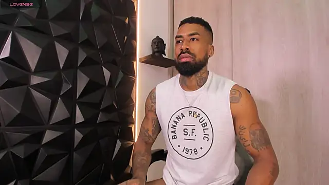 OstinDaniels online show from 11.25.25