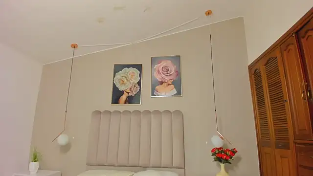 Snapshot of Dani_rosse_ chatting on 05.23.26 Dani rosse online show from 05.23.26