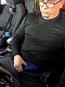 lucho8690 online show from 10.28.25