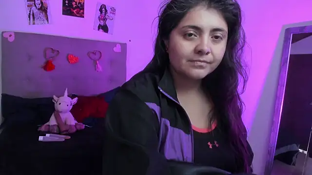 TifanyAmazinng online show from 02.14.26