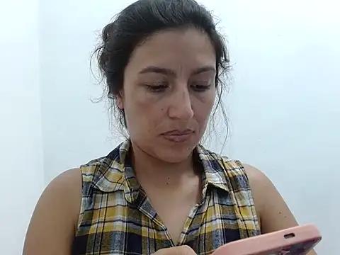 Snapshot of SarahFriendly chatting on 05.03.26 SarahFriendly online show from 05.03.26