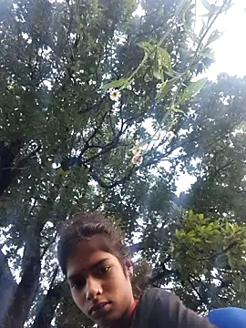 Snapshot of Gulika_Doshi chatting on 10.08.25 Gulika Doshi online show from 10.08.25