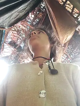 Snapshot of Gulika_Doshi chatting on 12.21.25 Gulika Doshi online show from 12.21.25