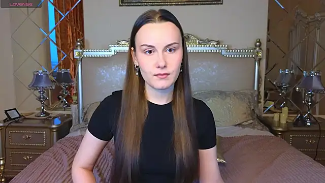 Kelly Cartier online show from 02.03.26