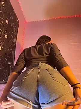 ZeziGamingg online show from 01.16.26