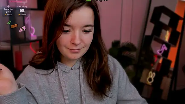 Snapshot of nika-still chatting on 10.11.25 nika-still online show from 10.11.25