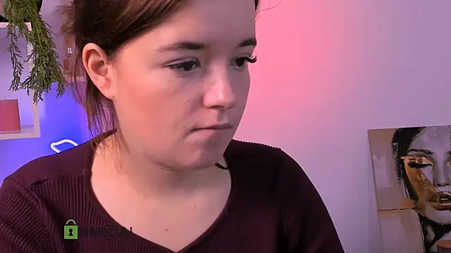 Snapshot of nika-still chatting on 10.18.25 nika-still online show from 10.18.25