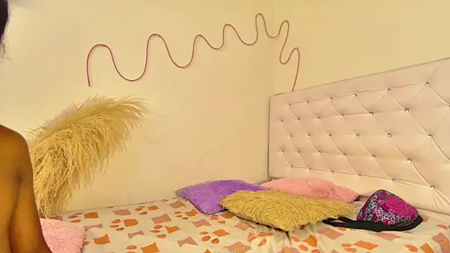 tatixxxvega online show from 10.25.25