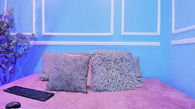 sofiagomez   online show from 10.03.25