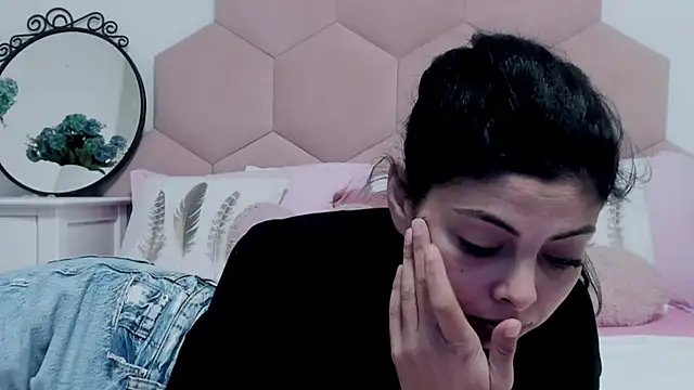 LadyLiia online show from 01.30.25