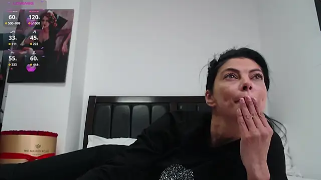 Snapshot of LadyLiia chatting on 04.11.26 LadyLiia online show from 04.11.26